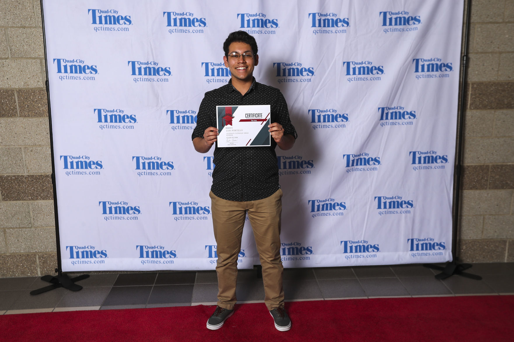 051518-salute-to-academics-red-carpet-102